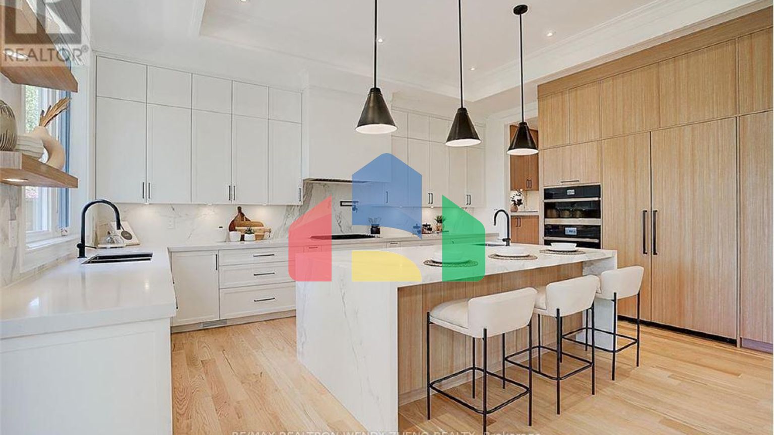 Residential - Single Family Home - Toronto, Canada - Canada