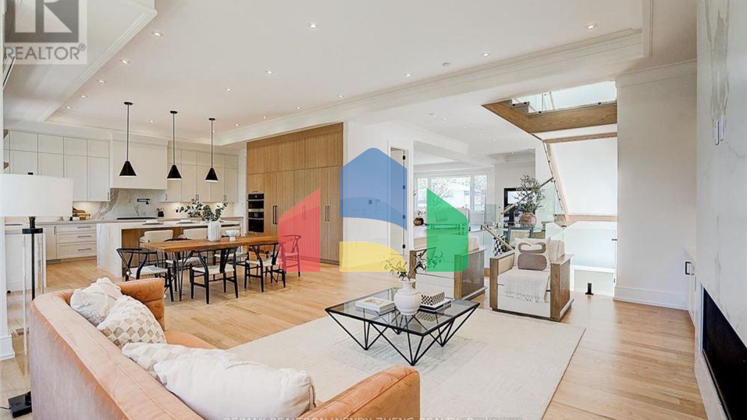 Residential - Single Family Home - Toronto, Canada - Canada