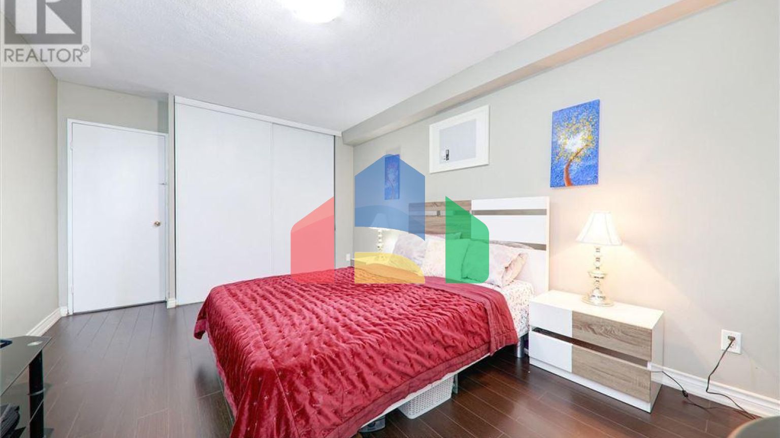 Residential - Condo/Apartment - Toronto, Canada - Canada