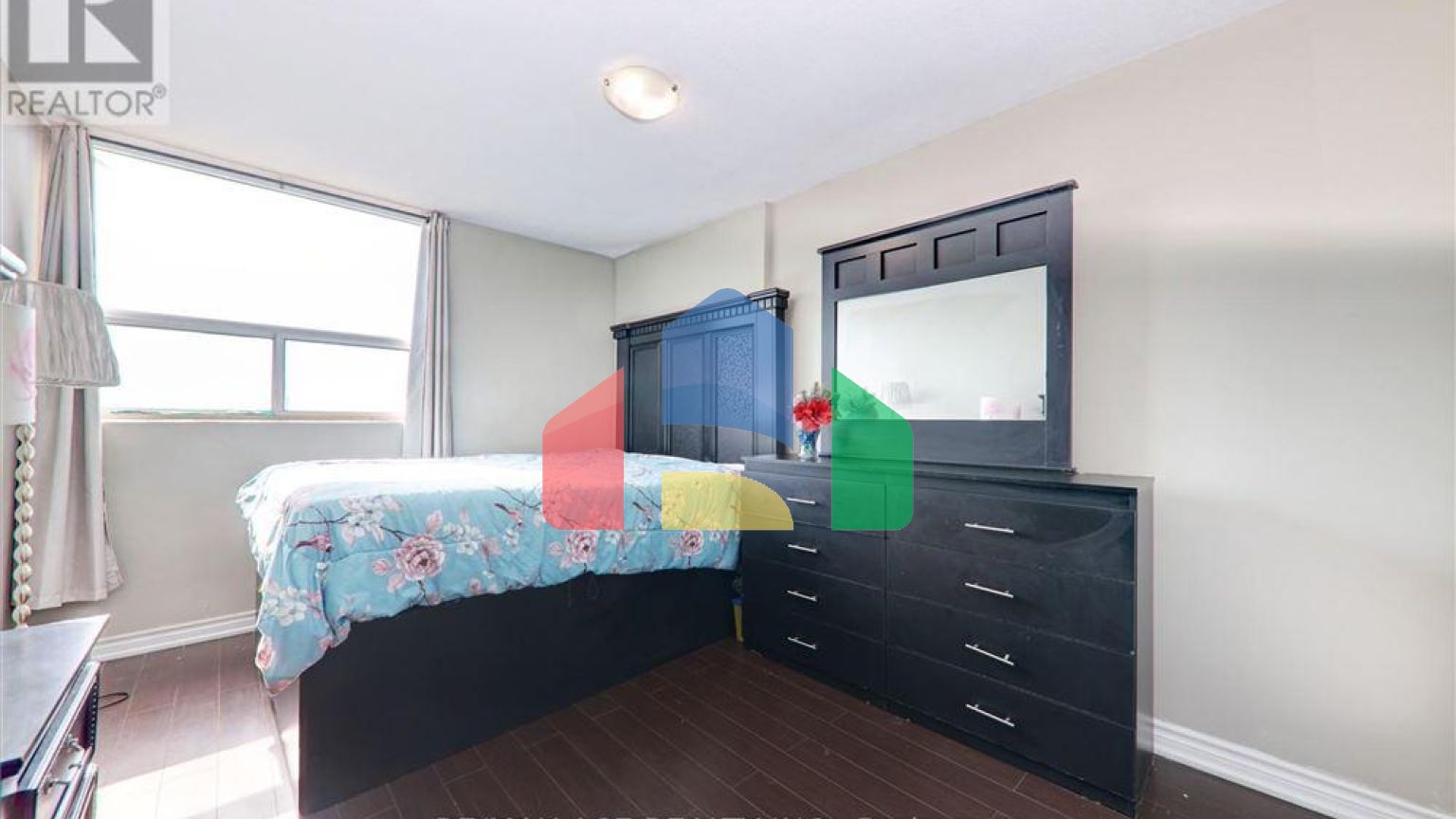 Residential - Condo/Apartment - Toronto, Canada - Canada