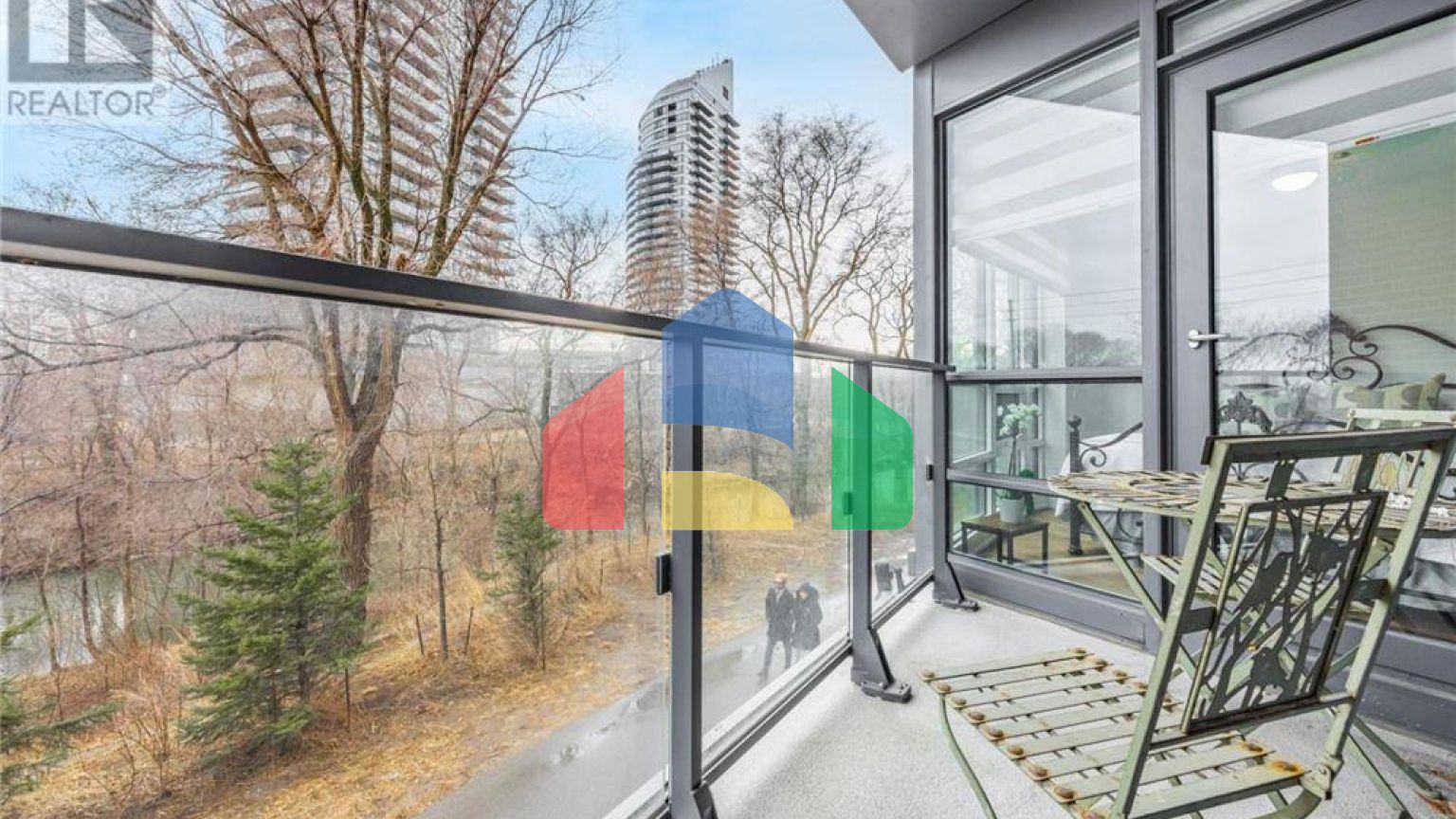 Residential - Condo/Apartment - Toronto, Canada - Canada