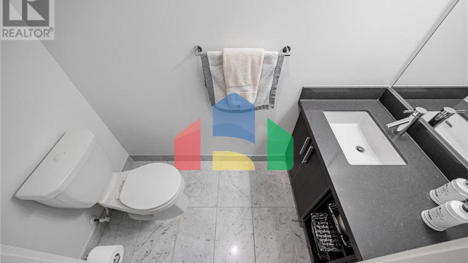 Residential - Condo/Apartment - Toronto, Canada - Canada