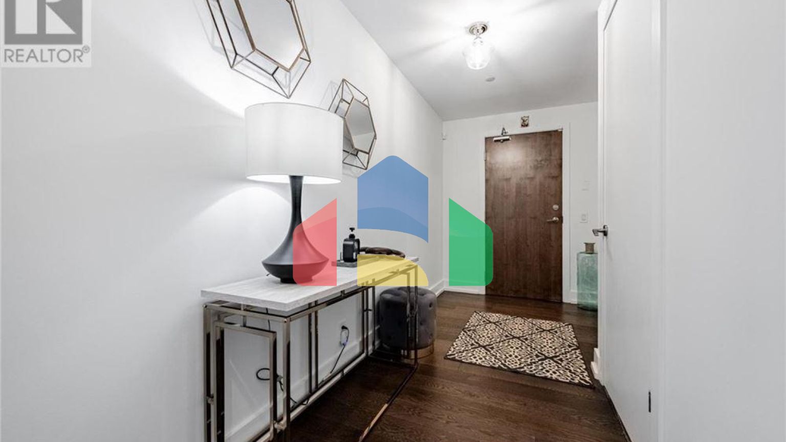 Residential - Condo/Apartment - Toronto, Canada - Canada