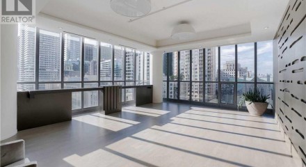 Residential - Condo/Apartment - Toronto, Canada - Canada