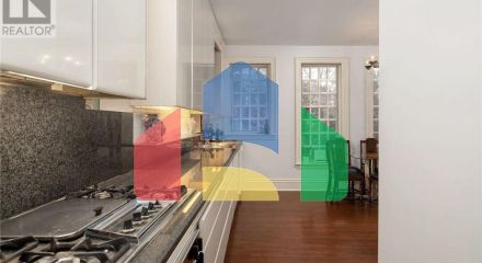 Residential - Single Family Home - Toronto, Canada - Canada