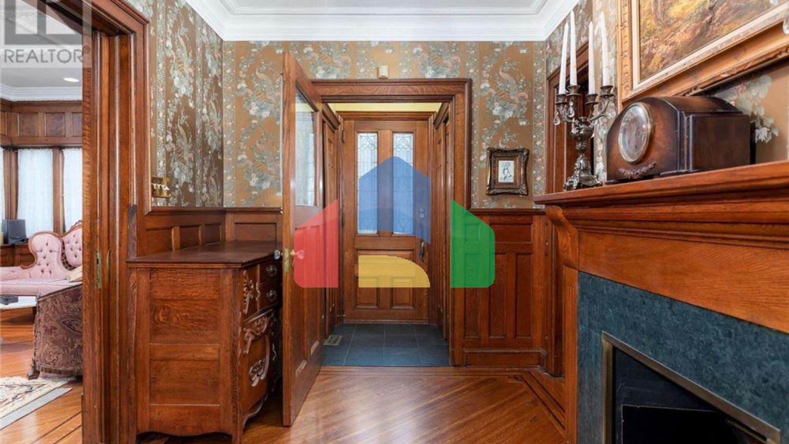 Residential - Single Family Home - Toronto, Canada - Canada