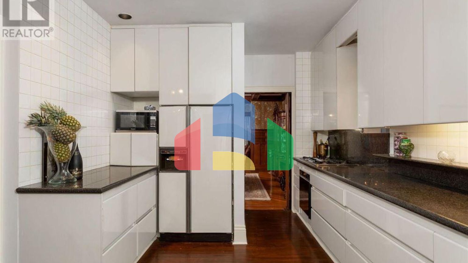 Residential - Single Family Home - Toronto, Canada - Canada