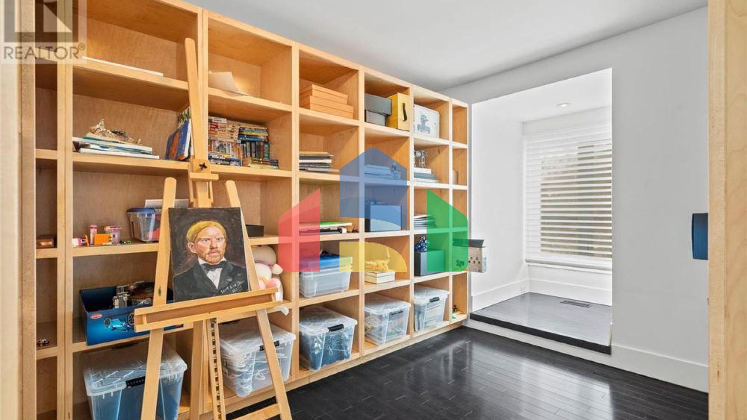 Residential - Single Family Home - Toronto, Canada - Canada