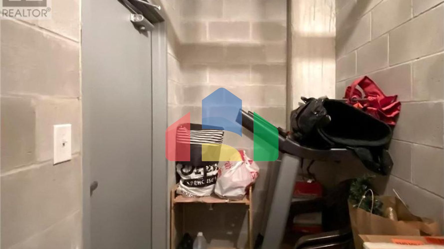 Residential - Condo/Apartment - Toronto, Canada - Canada