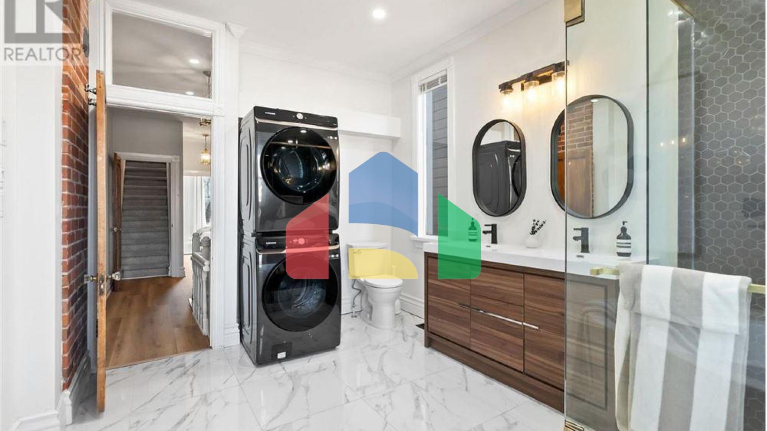 Residential - Single Family Home - Toronto, Canada - Canada