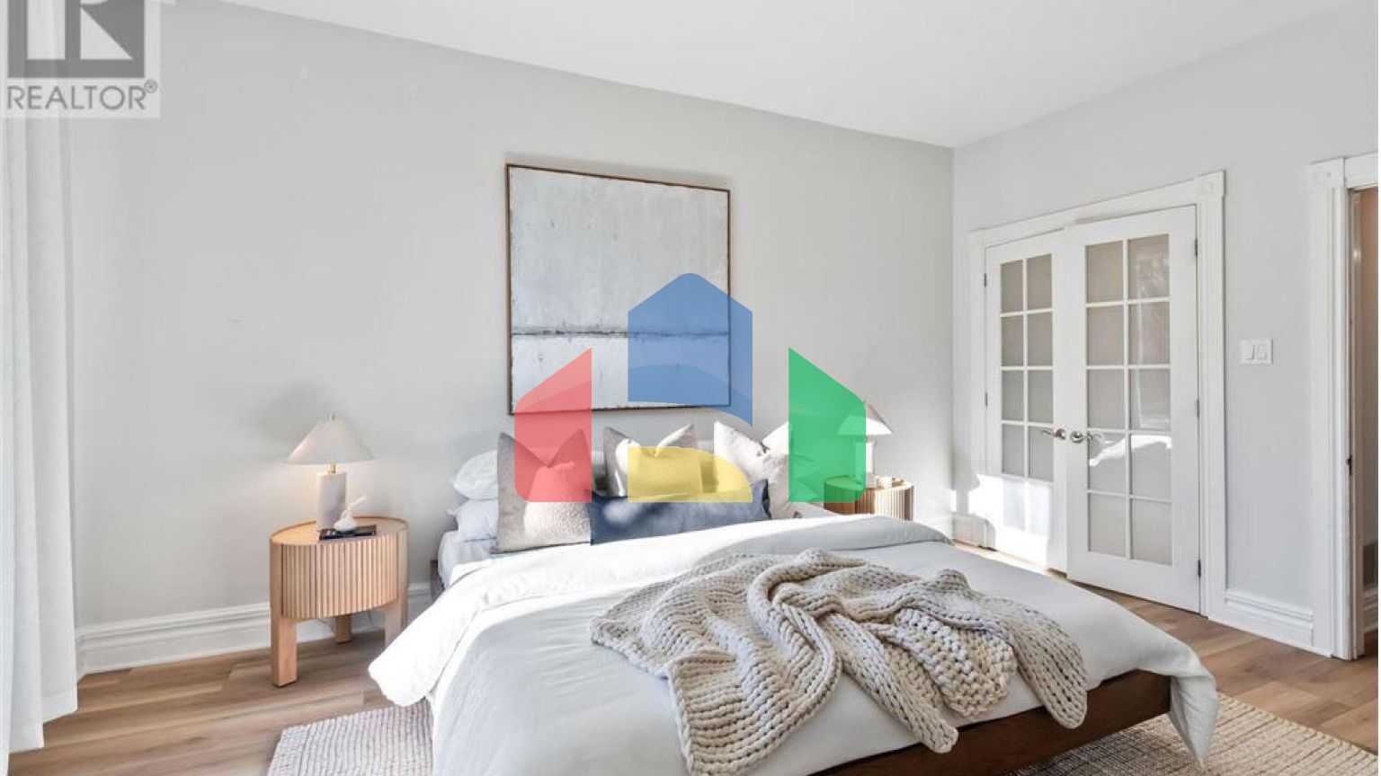 Residential - Single Family Home - Toronto, Canada - Canada