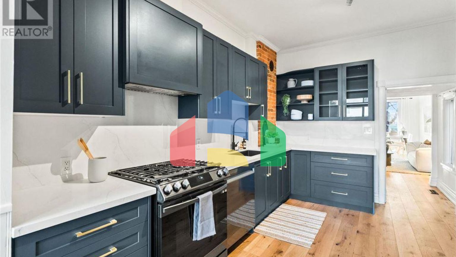 Residential - Single Family Home - Toronto, Canada - Canada