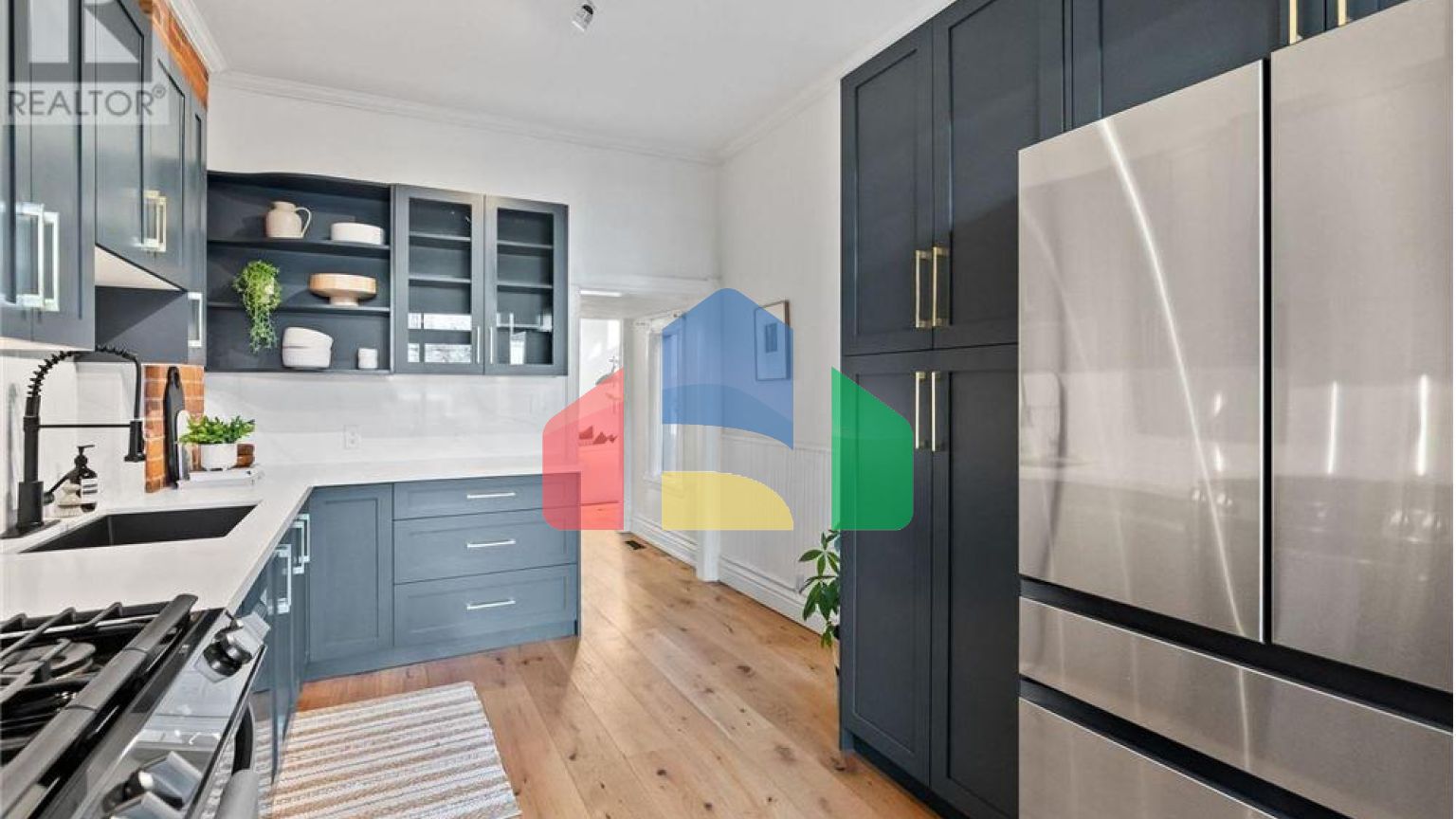 Residential - Single Family Home - Toronto, Canada - Canada