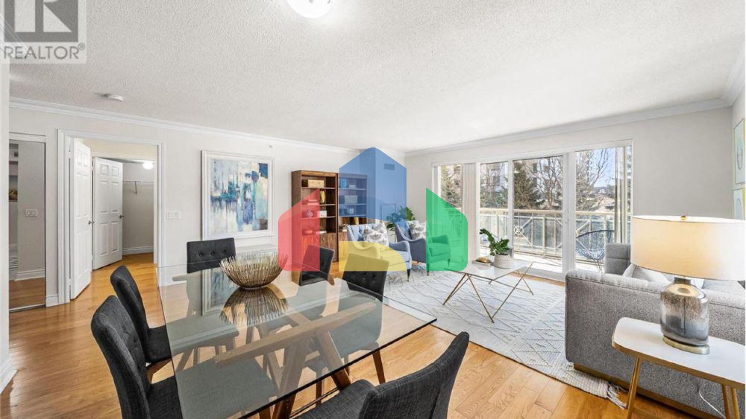 Residential - Condo/Apartment - Toronto, Canada - Canada