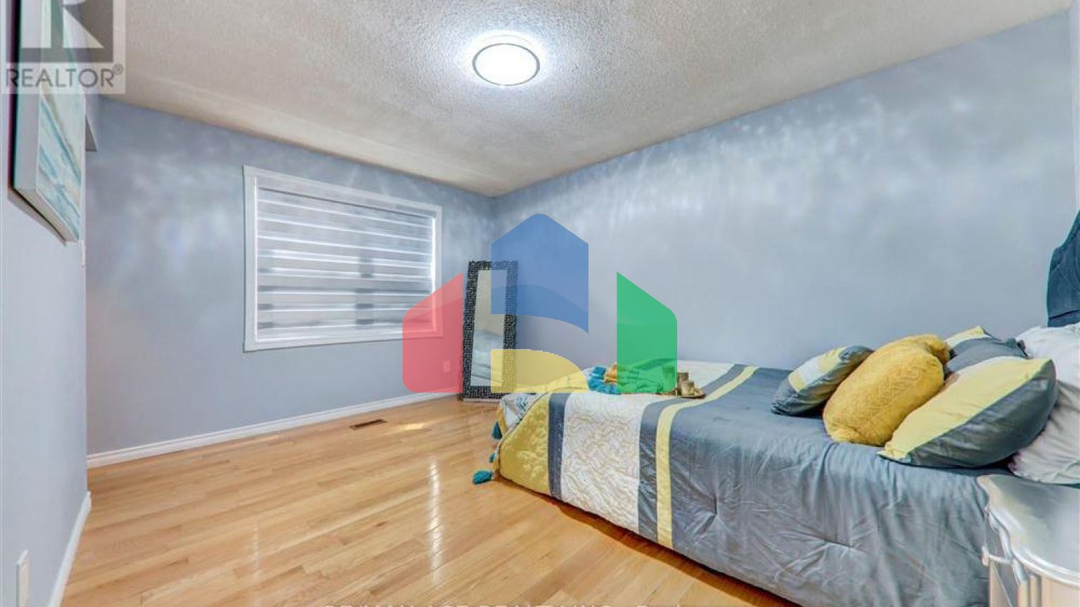 Residential - Single Family Home - Toronto, Canada - Canada