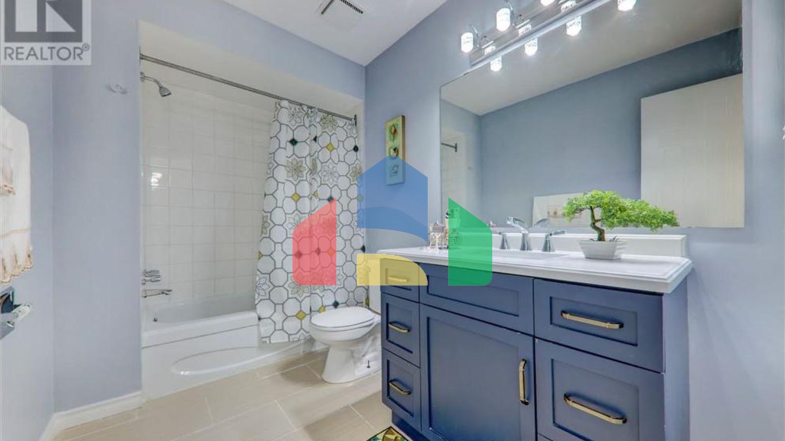 Residential - Single Family Home - Toronto, Canada - Canada