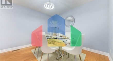 Residential - Single Family Home - Toronto, Canada - Canada