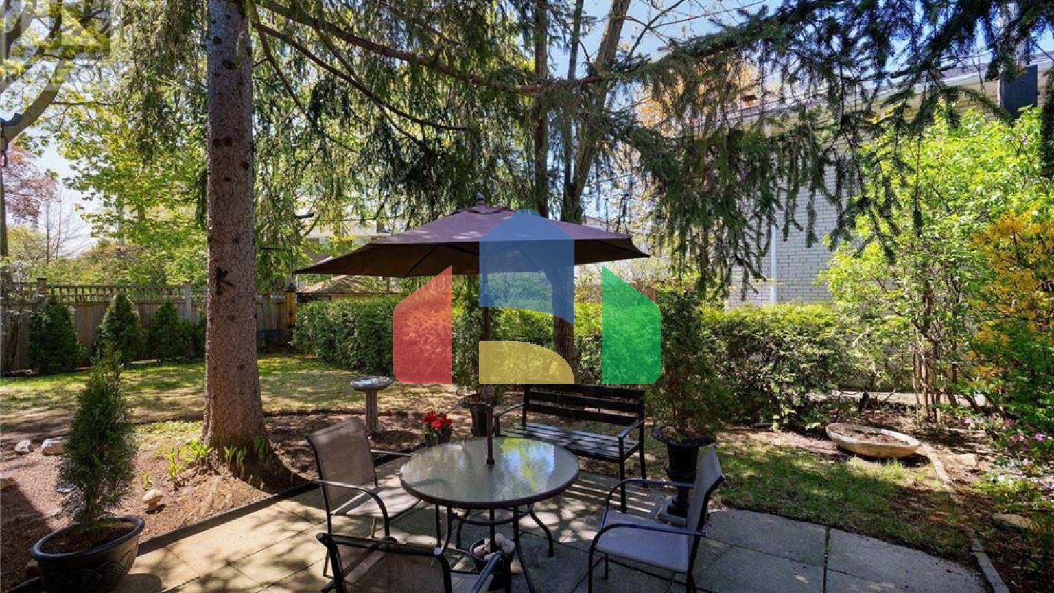 Residential - Single Family Home - Toronto, Canada - Canada