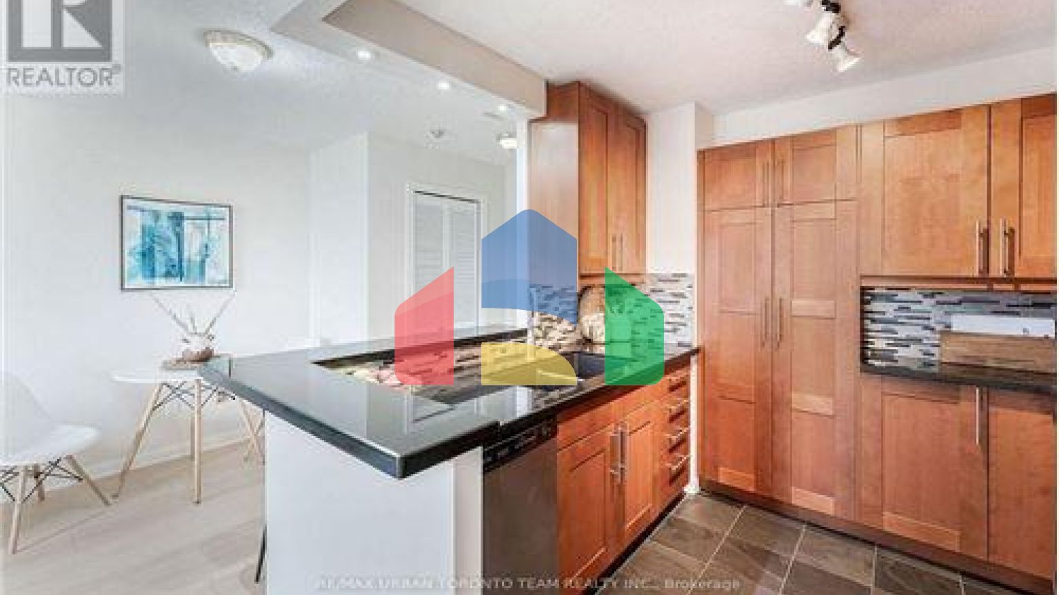 Residential - Condo/Apartment - Toronto, Canada - Canada