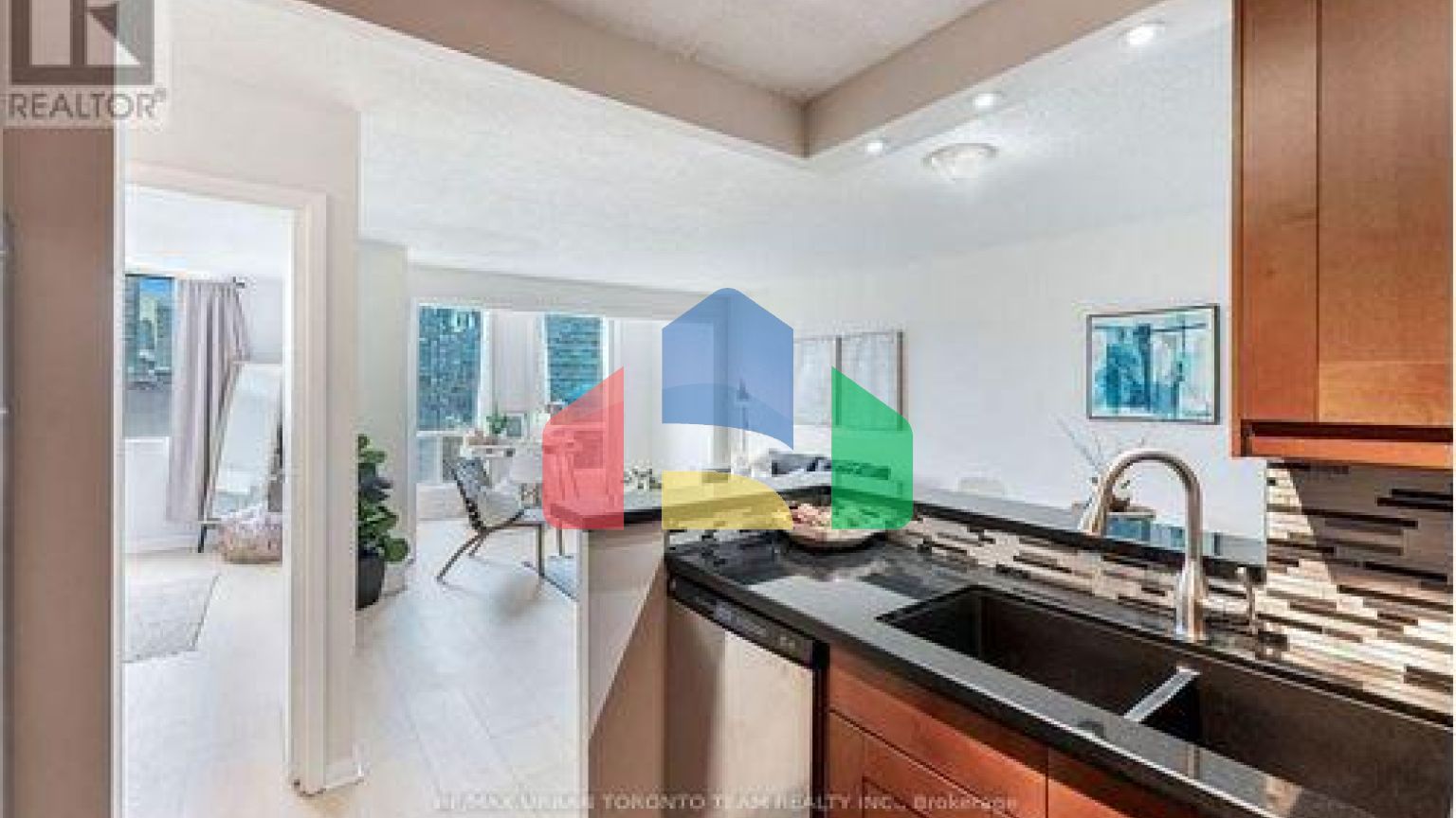 Residential - Condo/Apartment - Toronto, Canada - Canada