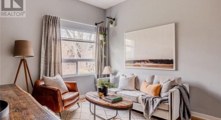 Residential - Condo/Apartment - Toronto, Canada - Canada