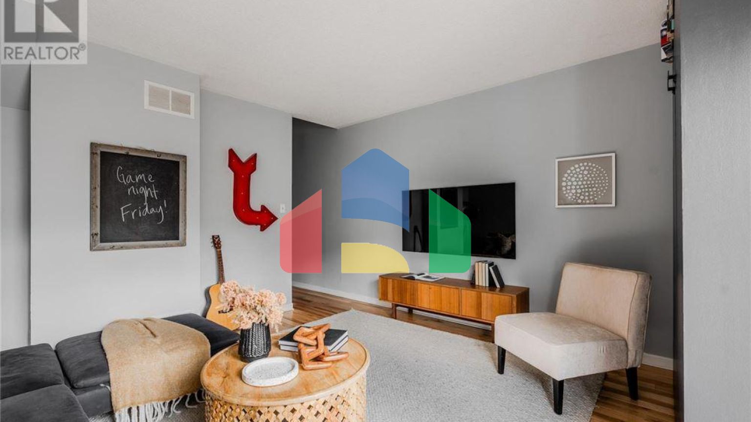 Residential - Condo/Apartment - Toronto, Canada - Canada