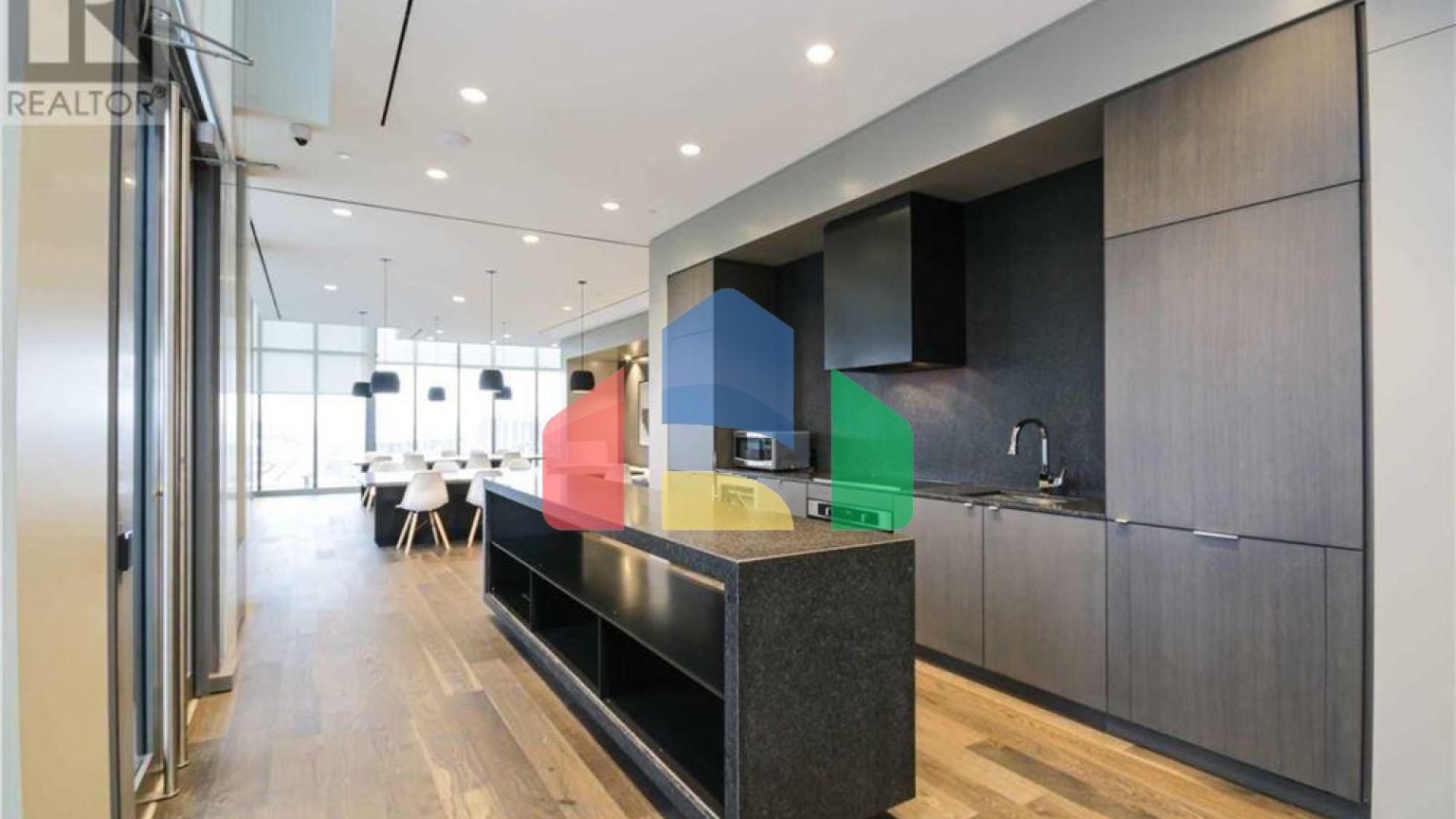 Residential - Condo/Apartment - Toronto, Canada - Canada