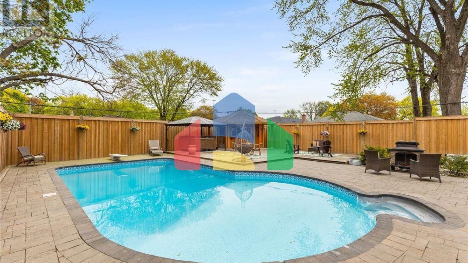 Residential - Single Family Home - Toronto, Canada - Canada