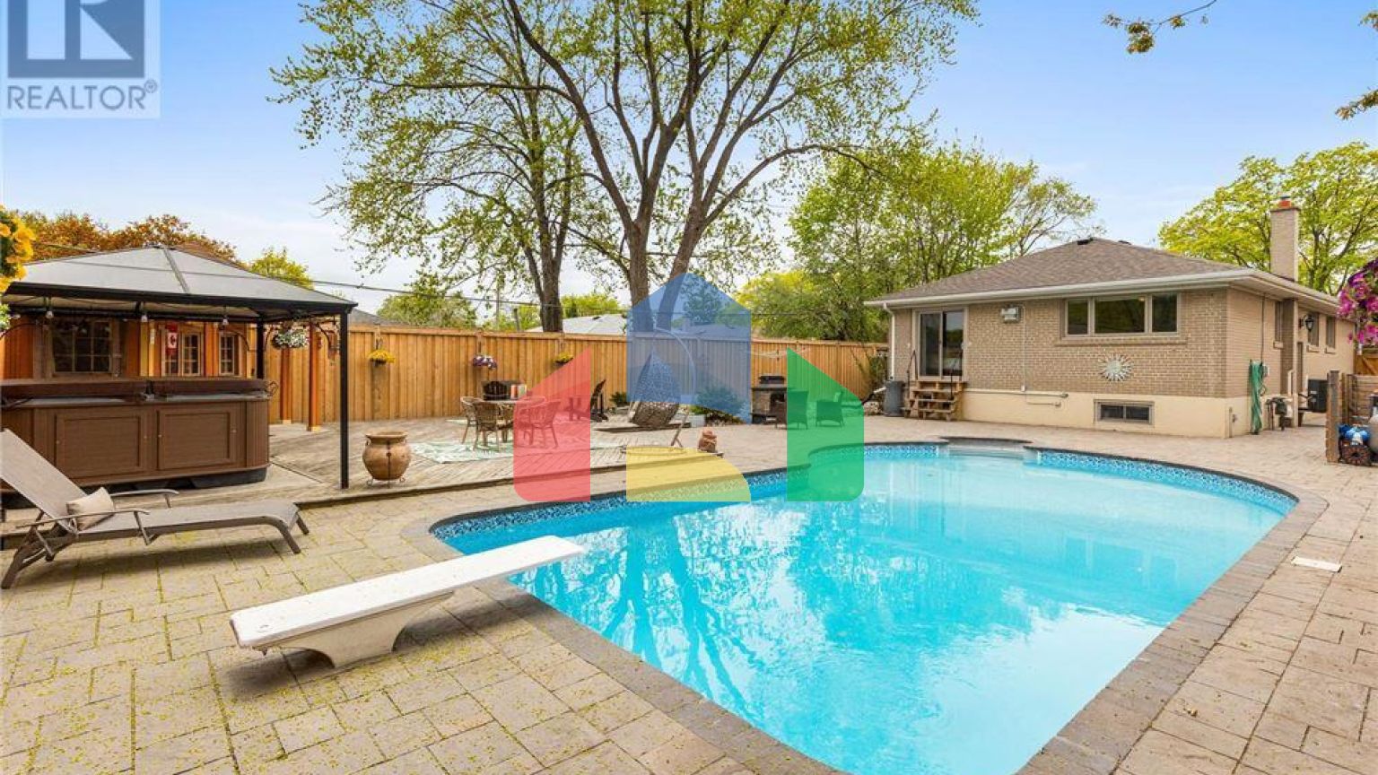 Residential - Single Family Home - Toronto, Canada - Canada