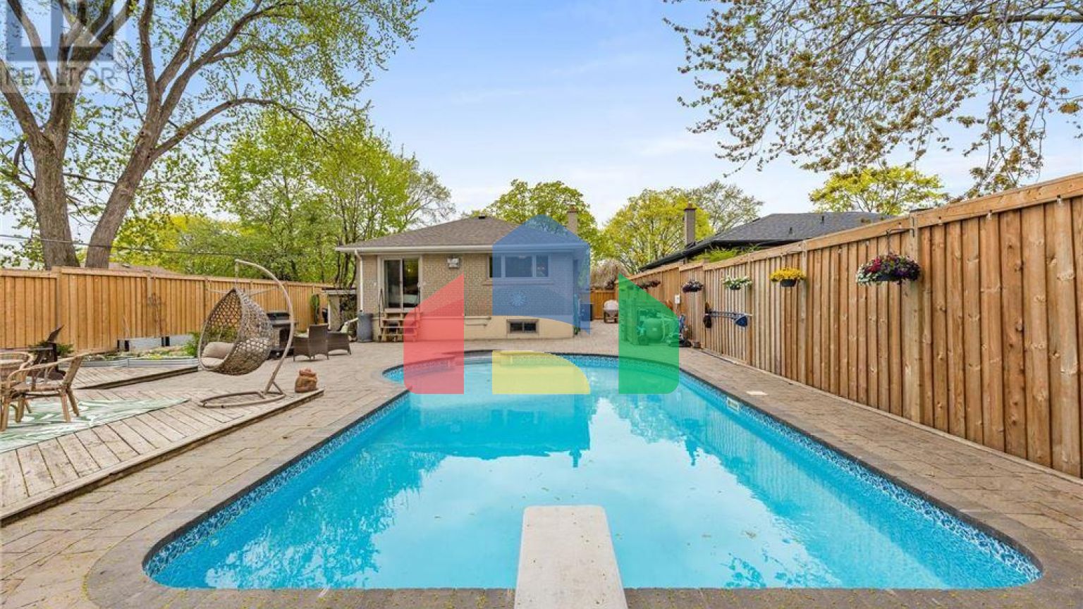 Residential - Single Family Home - Toronto, Canada - Canada