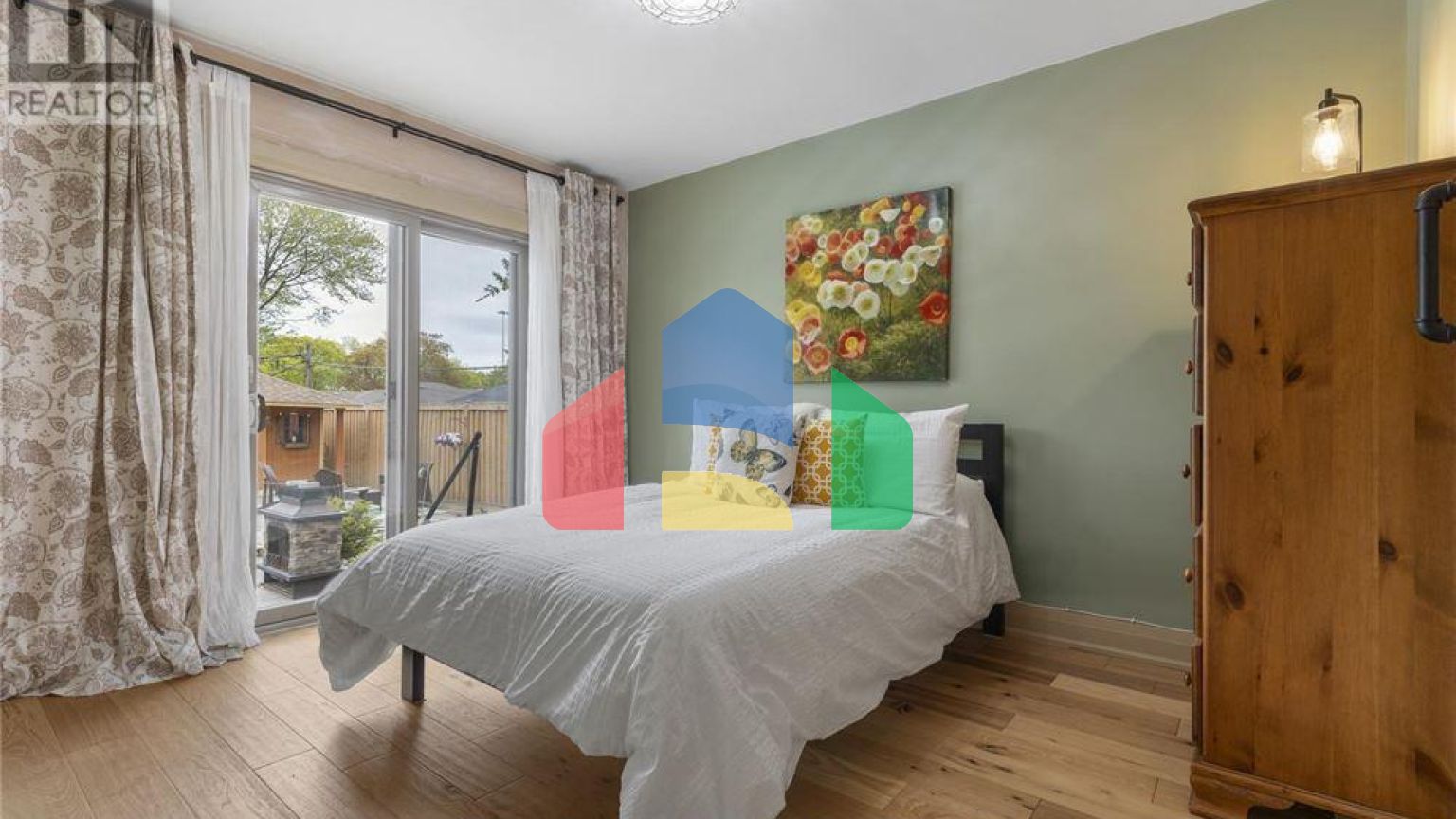 Residential - Single Family Home - Toronto, Canada - Canada