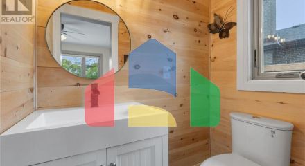 Residential - Single Family Home - Toronto, Canada - Canada