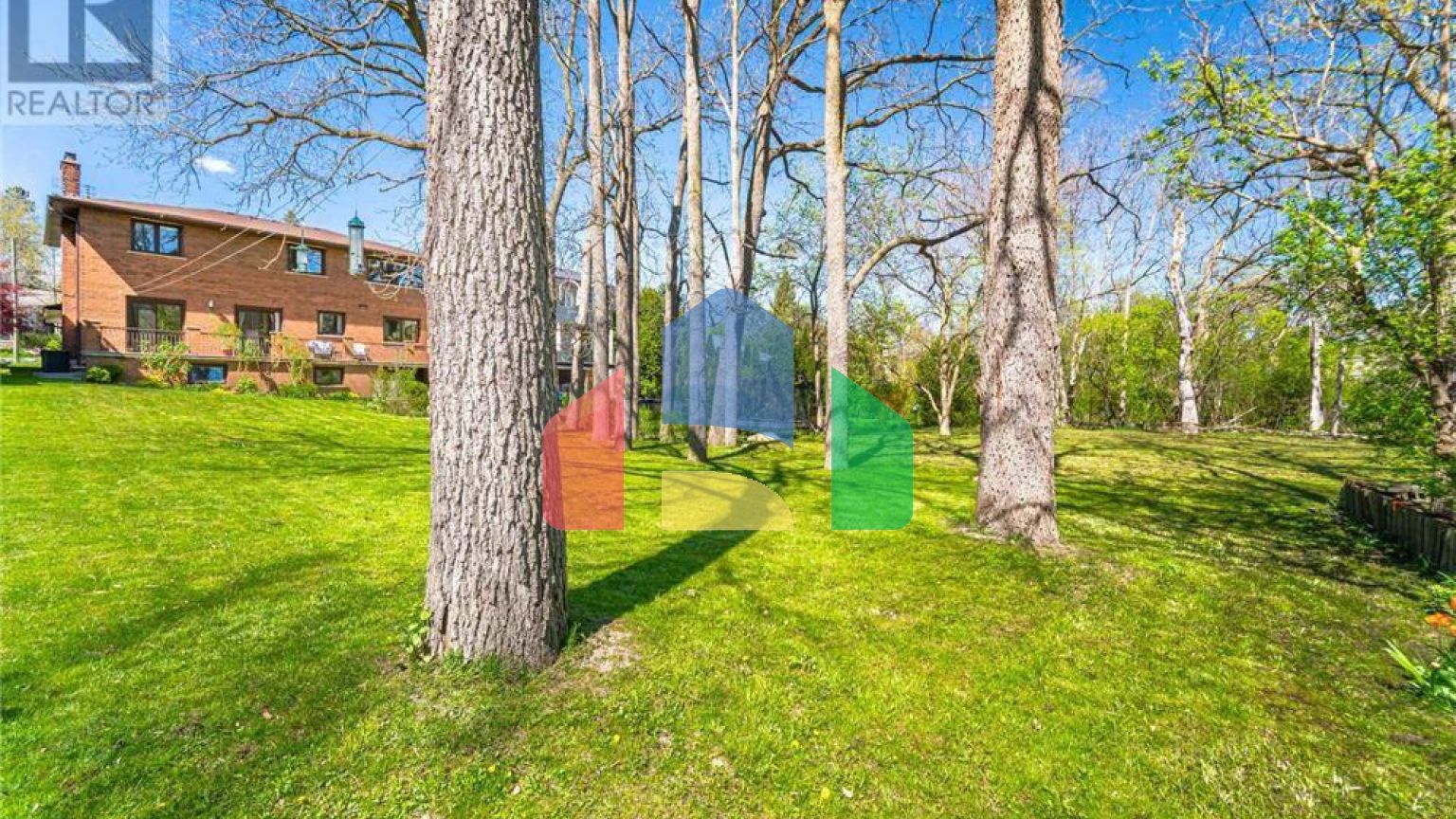 Residential - Single Family Home - Toronto, Canada - Canada