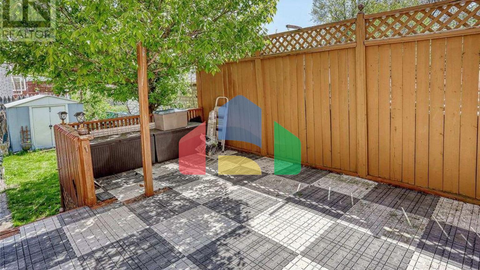 Residential - Single Family Home - Toronto, Canada - Canada