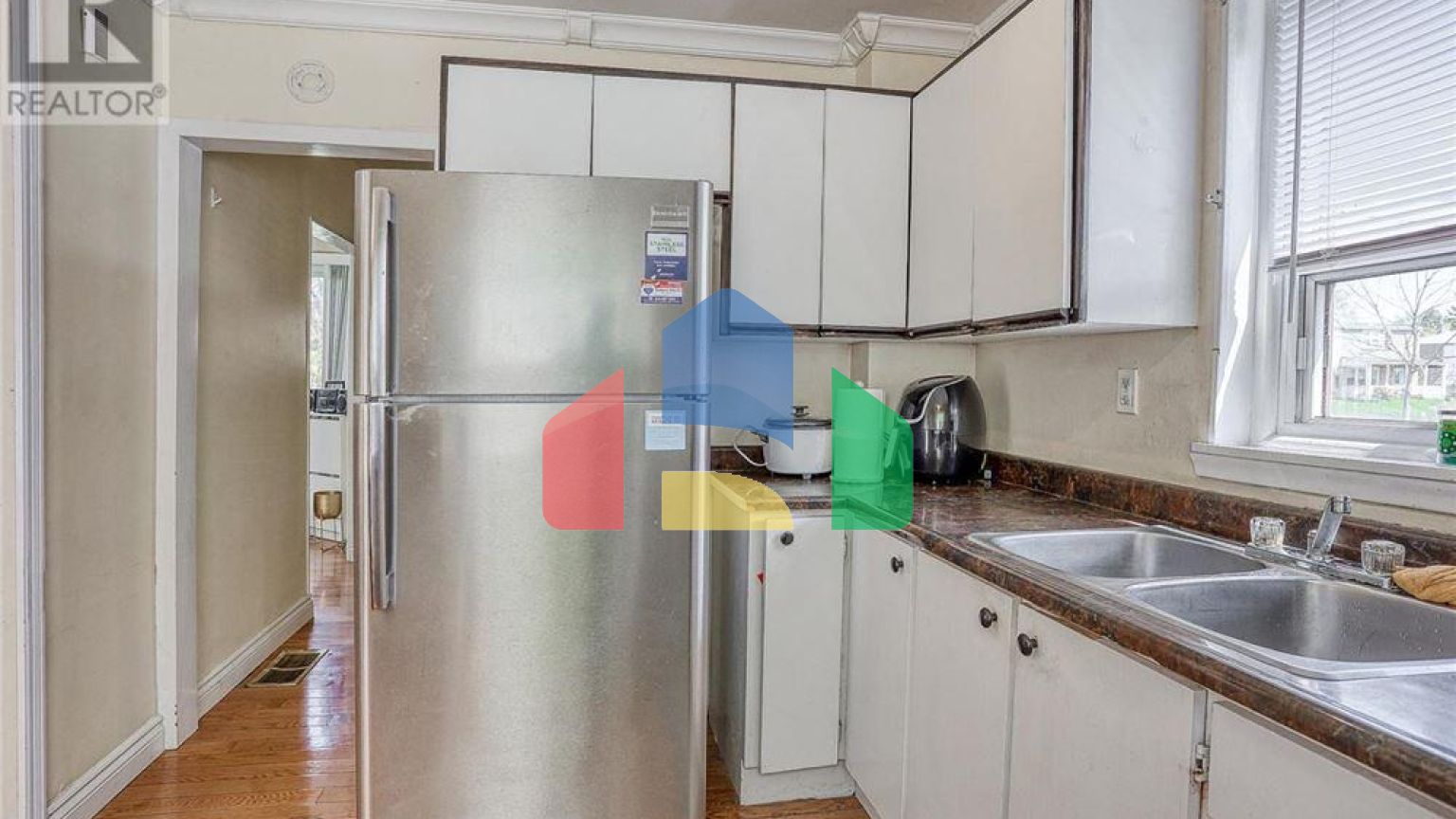 Residential - Single Family Home - Toronto, Canada - Canada