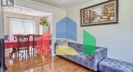Residential - Single Family Home - Toronto, Canada - Canada