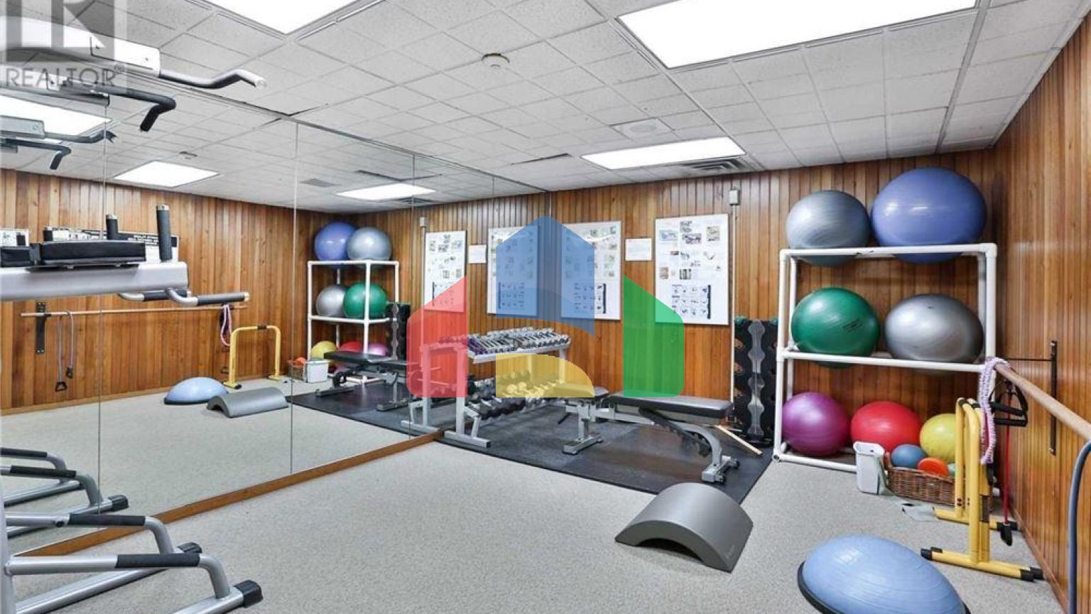 Residential - Condo/Apartment - Toronto, Canada - Canada