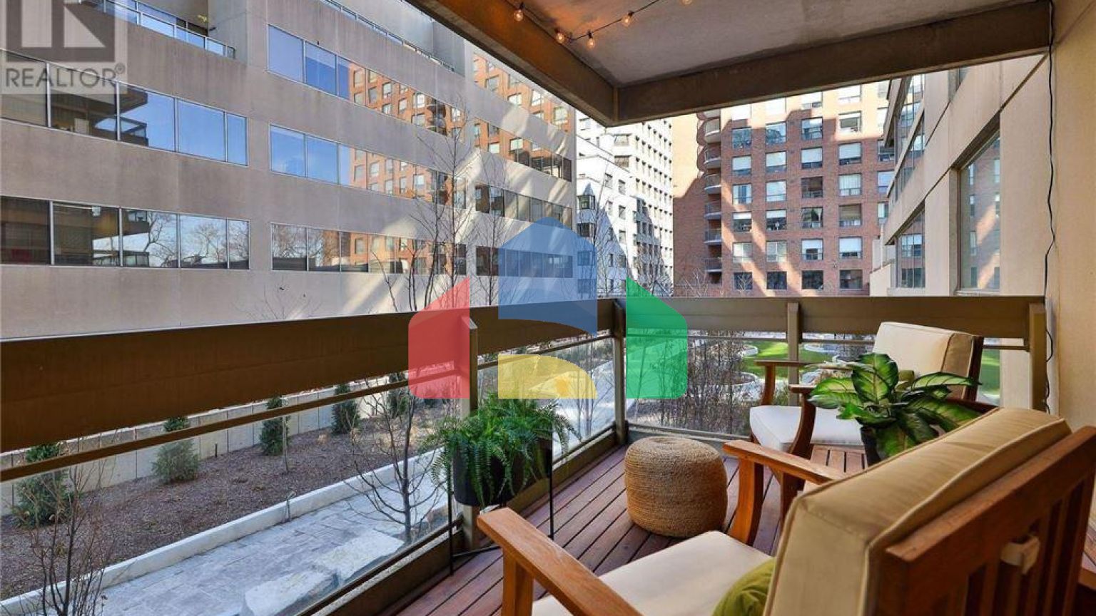 Residential - Condo/Apartment - Toronto, Canada - Canada