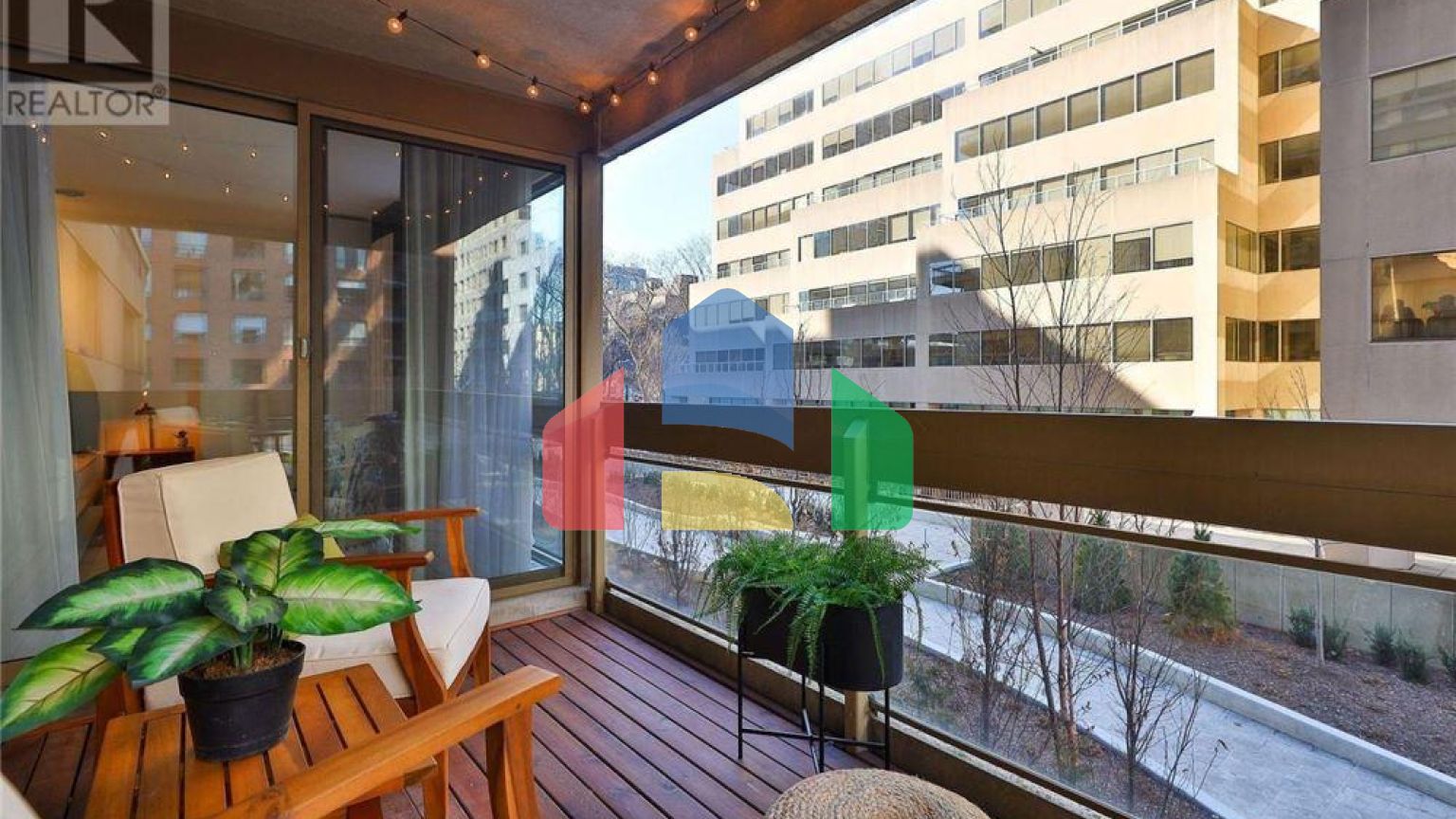 Residential - Condo/Apartment - Toronto, Canada - Canada