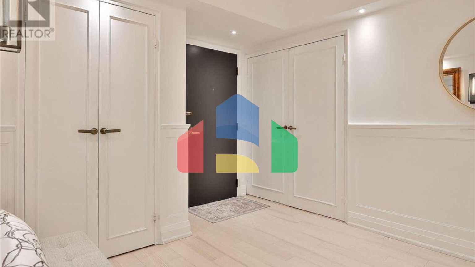 Residential - Condo/Apartment - Toronto, Canada - Canada