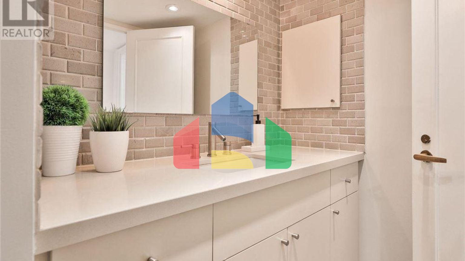 Residential - Condo/Apartment - Toronto, Canada - Canada