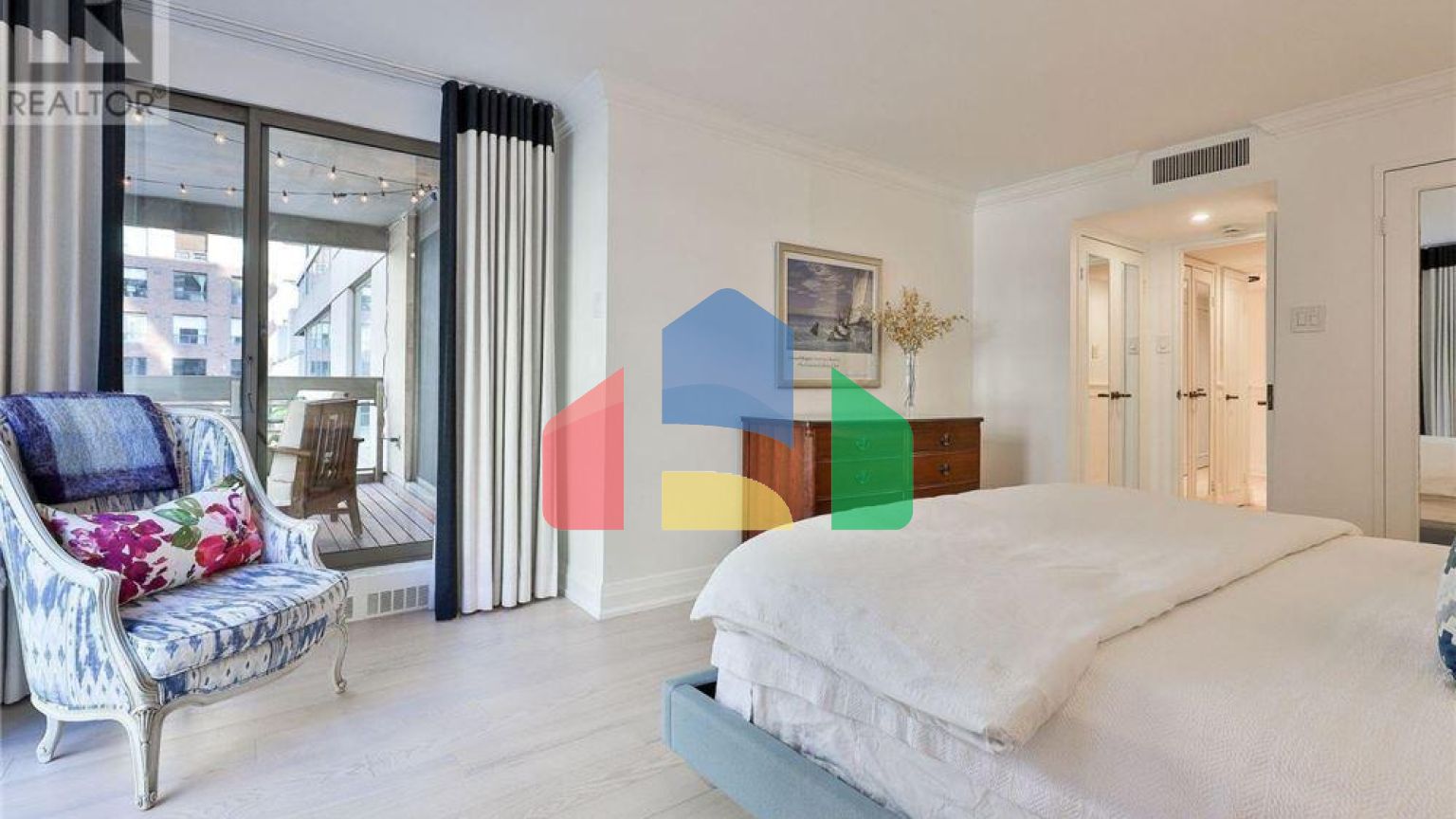 Residential - Condo/Apartment - Toronto, Canada - Canada