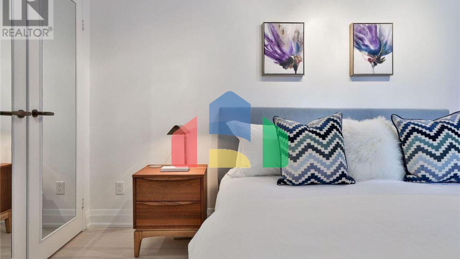 Residential - Condo/Apartment - Toronto, Canada - Canada