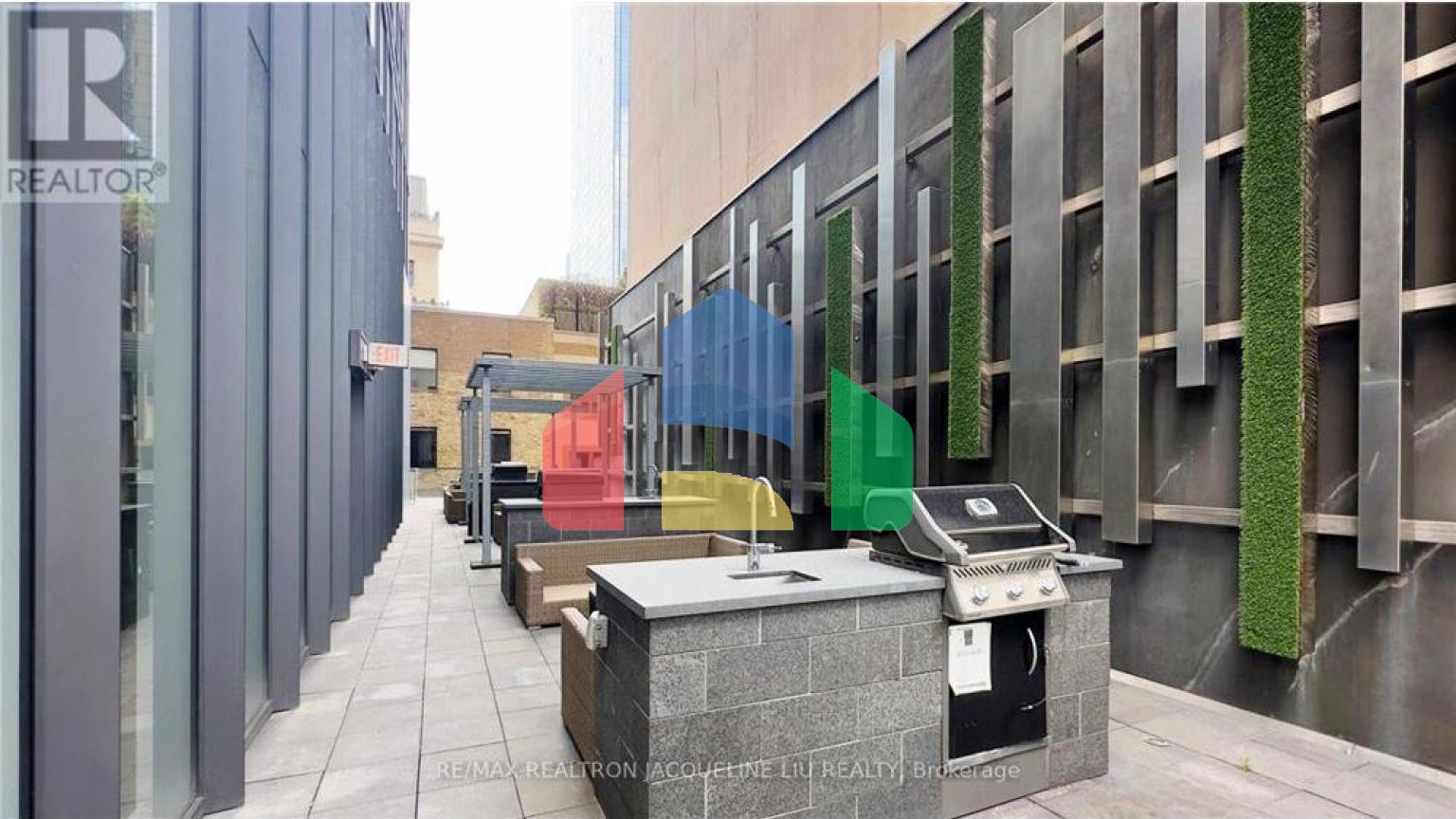 Residential - Condo/Apartment - Toronto, Canada - Canada