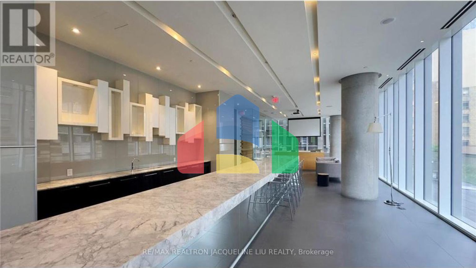 Residential - Condo/Apartment - Toronto, Canada - Canada