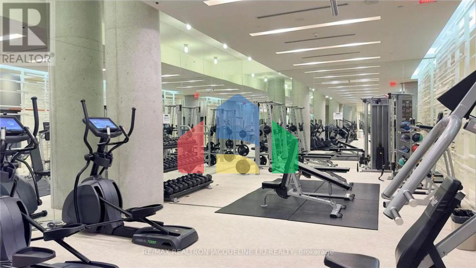 Residential - Condo/Apartment - Toronto, Canada - Canada