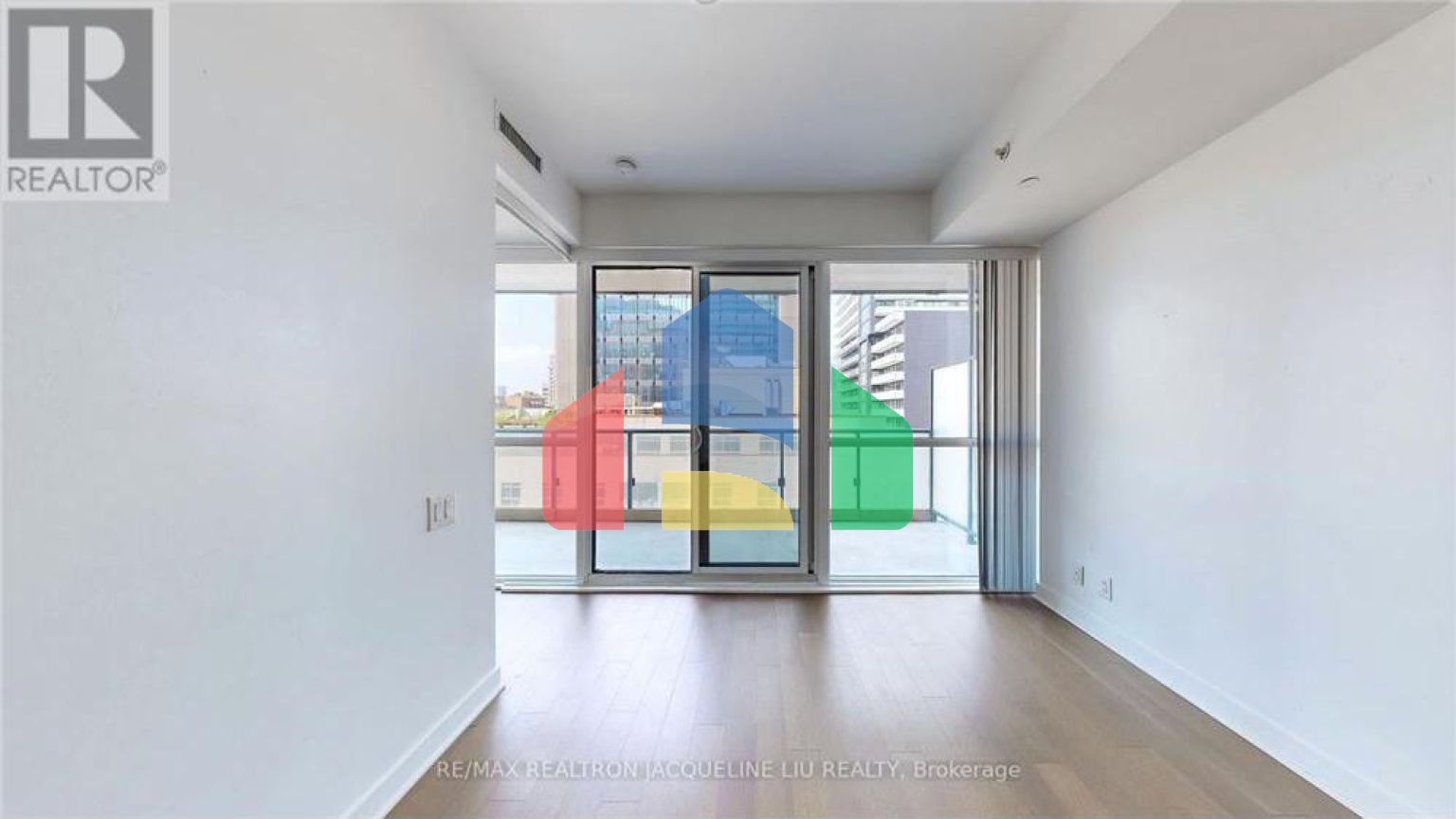 Residential - Condo/Apartment - Toronto, Canada - Canada