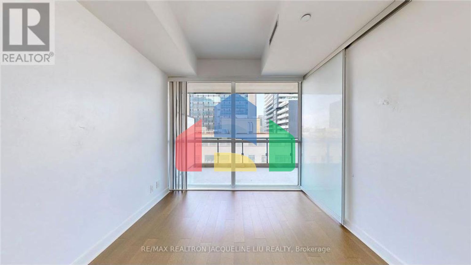 Residential - Condo/Apartment - Toronto, Canada - Canada