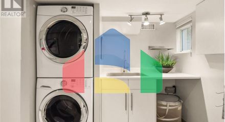 Residential - Single Family Home - Toronto, Canada - Canada