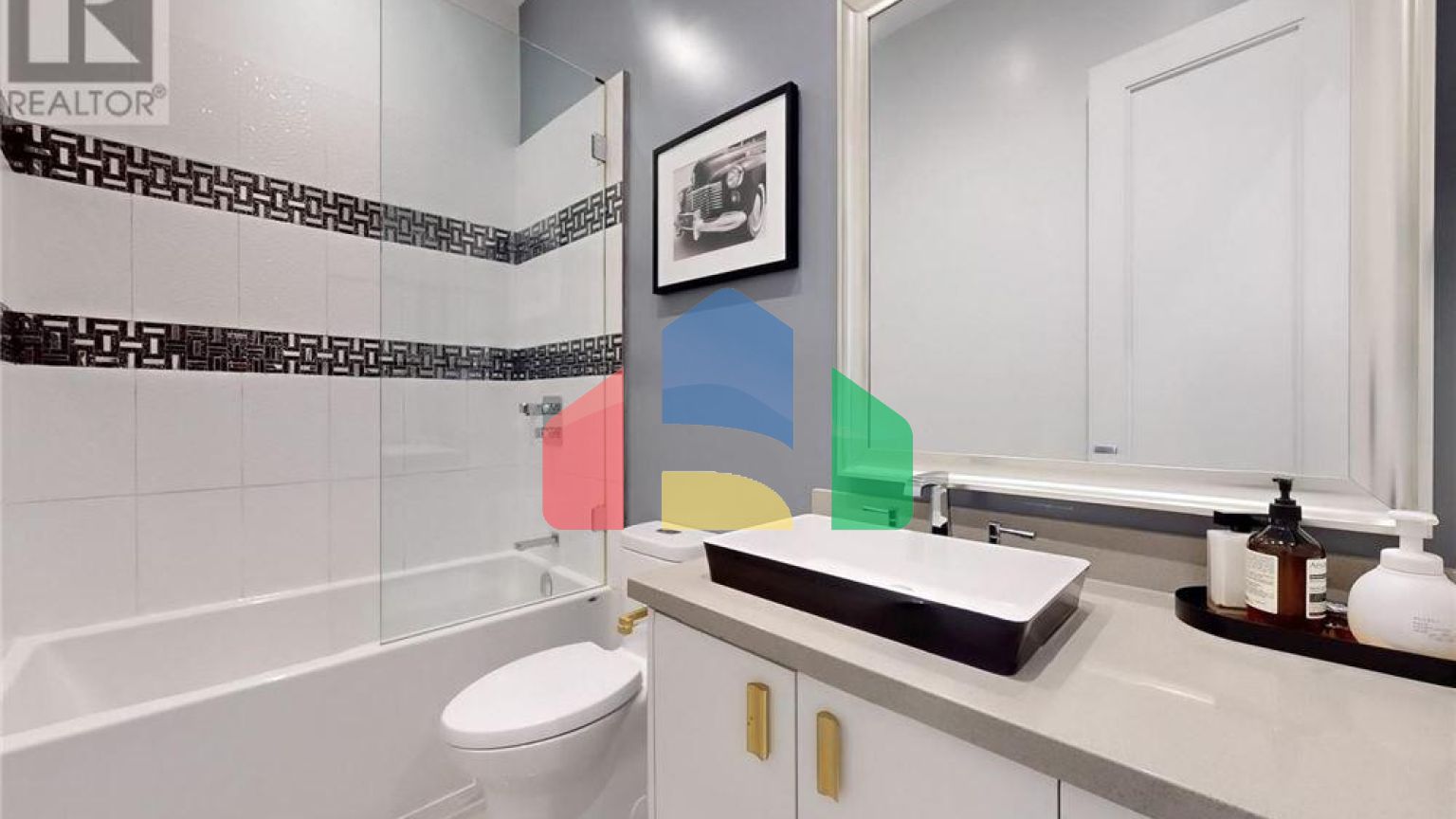 Residential - Single Family Home - Toronto, Canada - Canada